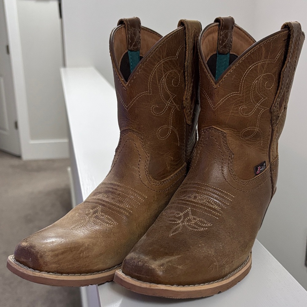 Justin Boots Tan Leather Footwear